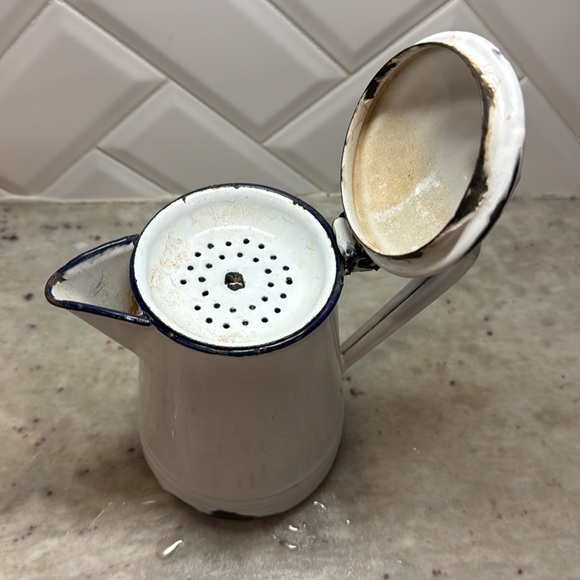 Vintage Enamelware Teapot - Picture 3 of 7